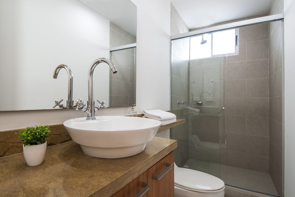Travelers Suites Orange Cartagena 35/38