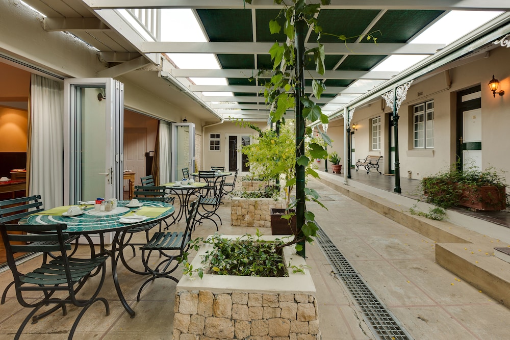 Protea Hotel By Marriott Stellenbosch Dorpshuis Spa 38/44