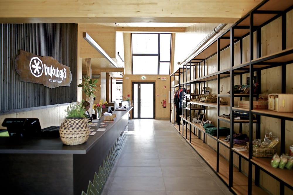 Bukubaki Eco Surf Resort 36/50