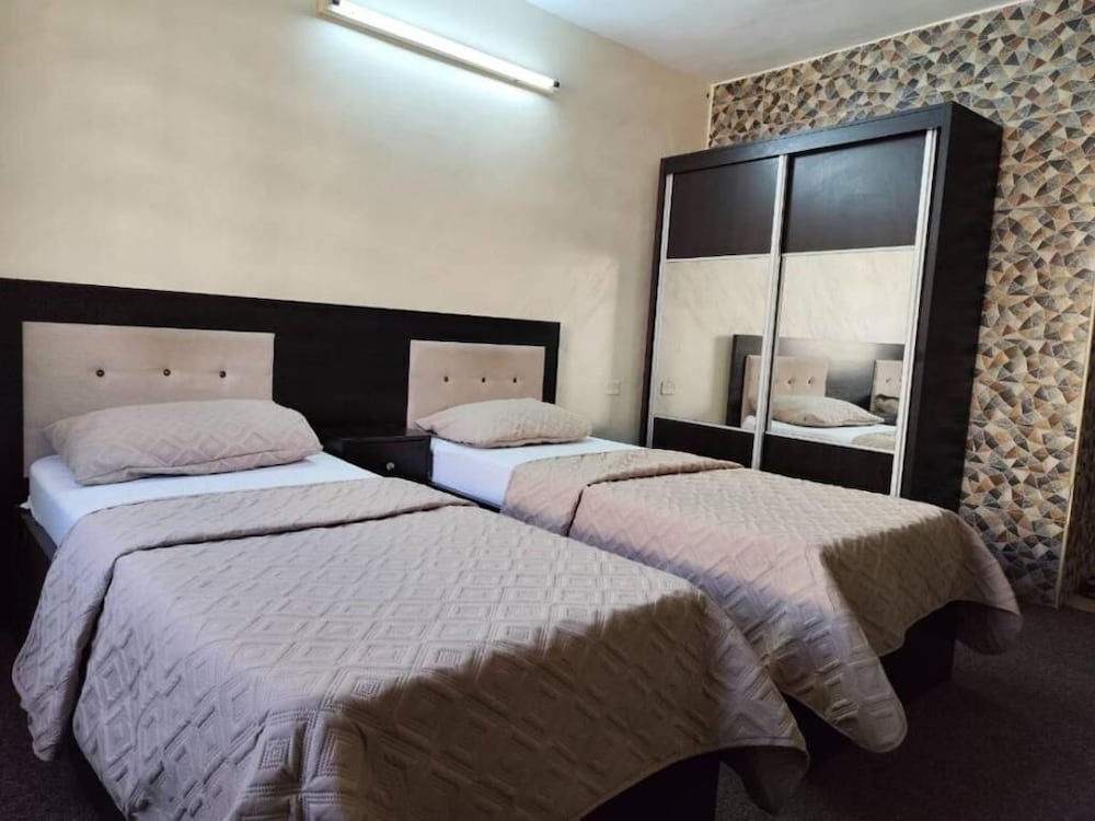 Asia Hotel 15/50