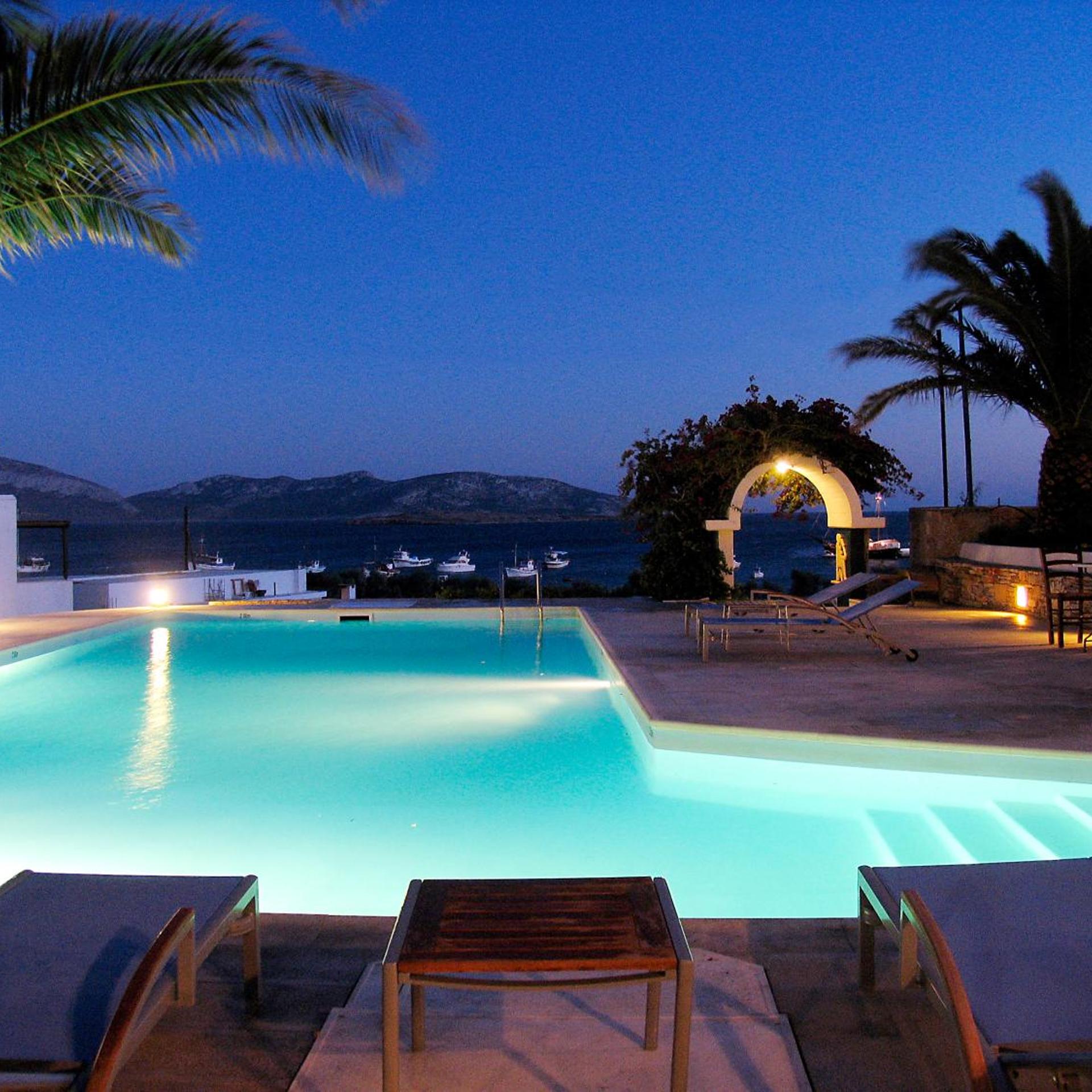 Keros Art Hotel 54/60