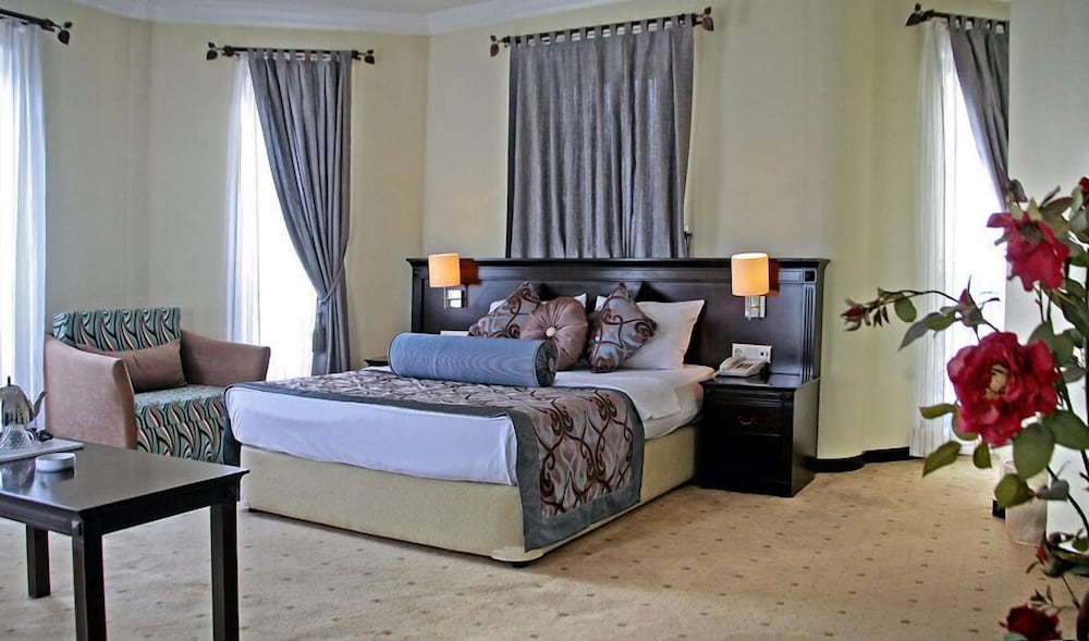 Omur Hotel 30/50