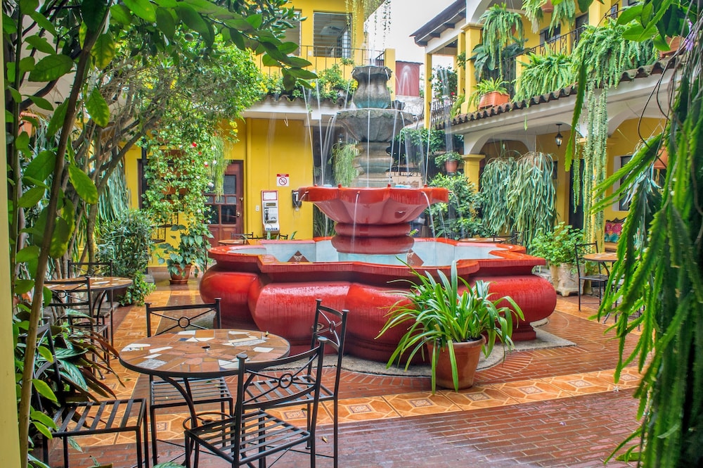 Posada San Vicente 36/50