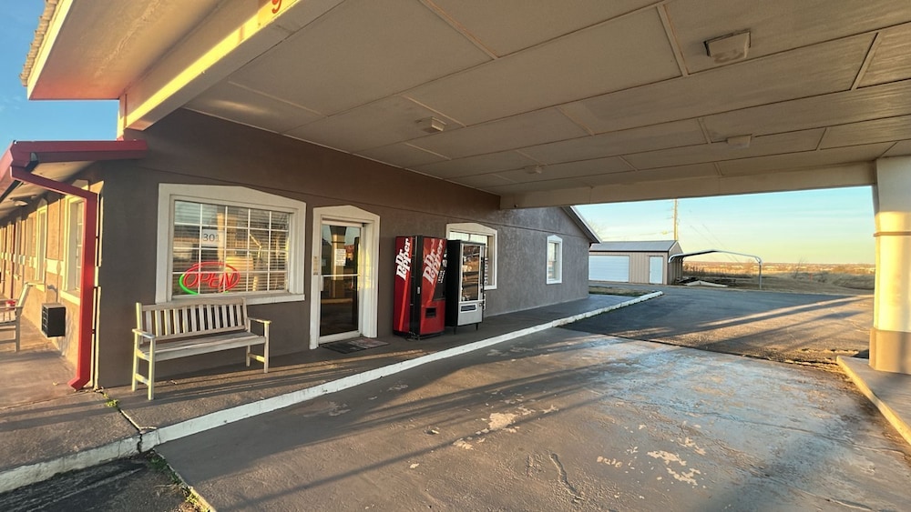 HiWay Inn Express Elk City Route 66 37/49