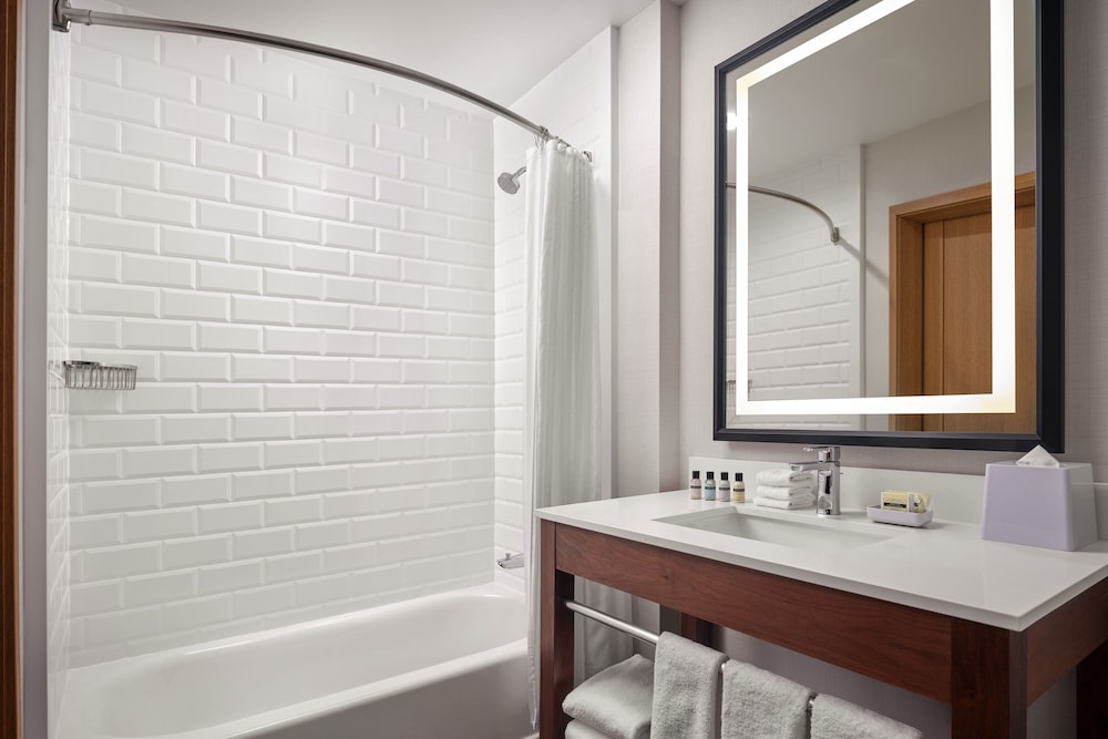 Four Points by Sheraton Yuma 20/24