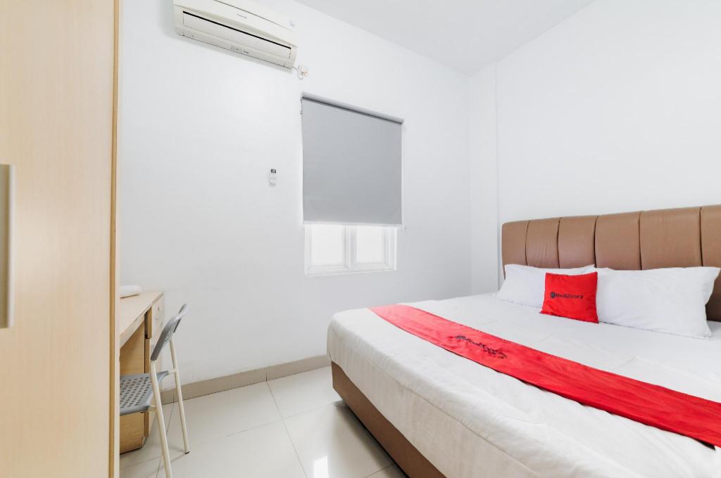 Reddoorz Near Siloam Hospital Palembang 20/56