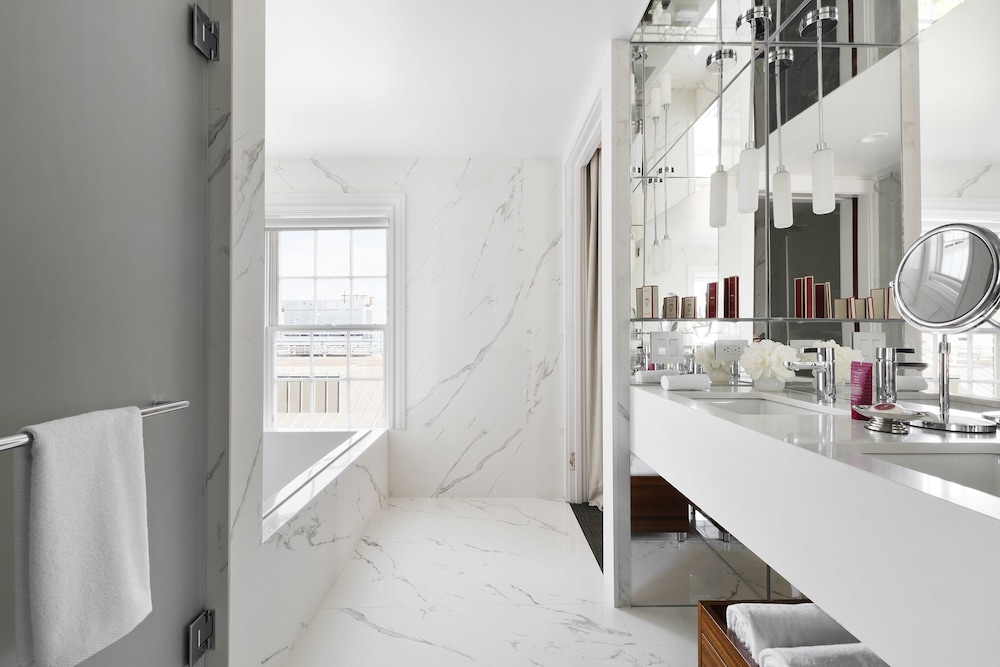33 Hotel, New York City, Seaport 11/46