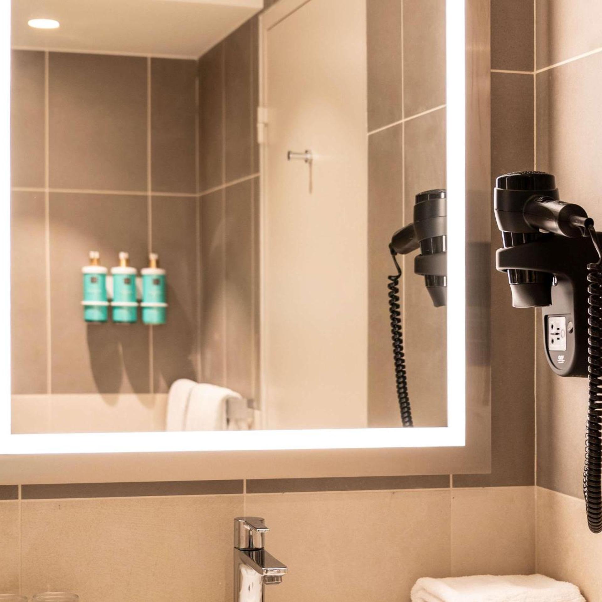 جناح سوبيريور بسرير مزدوج مع أريكة، Novotel Paris Orly Rungis 4/5