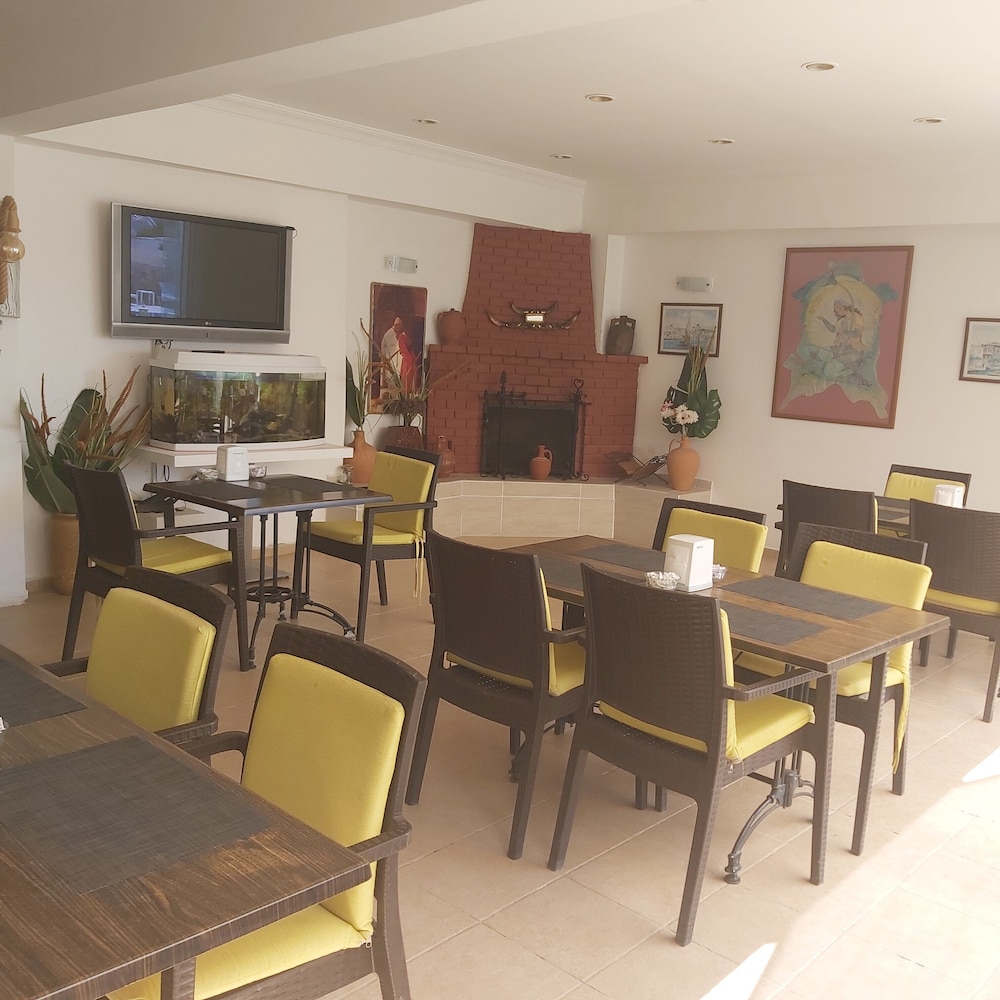 Canna Garden Hotel 29/47