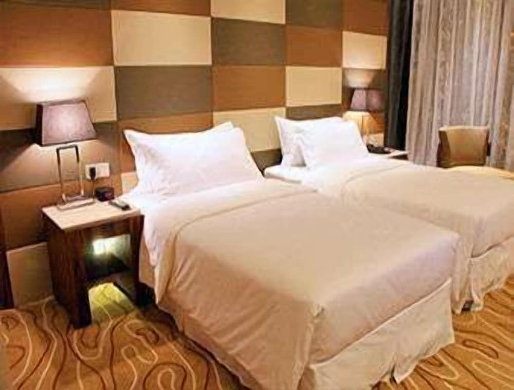 Executive, Twin Beds