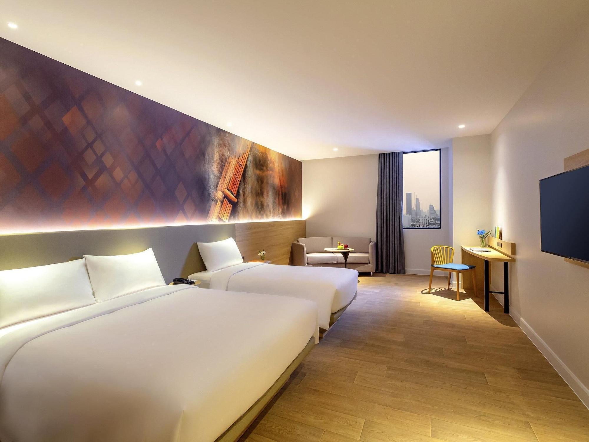 Room, Triple, Multiple Beds