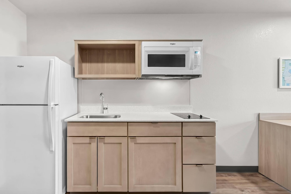 WoodSpring Suites Tucson Medical Center 40/40