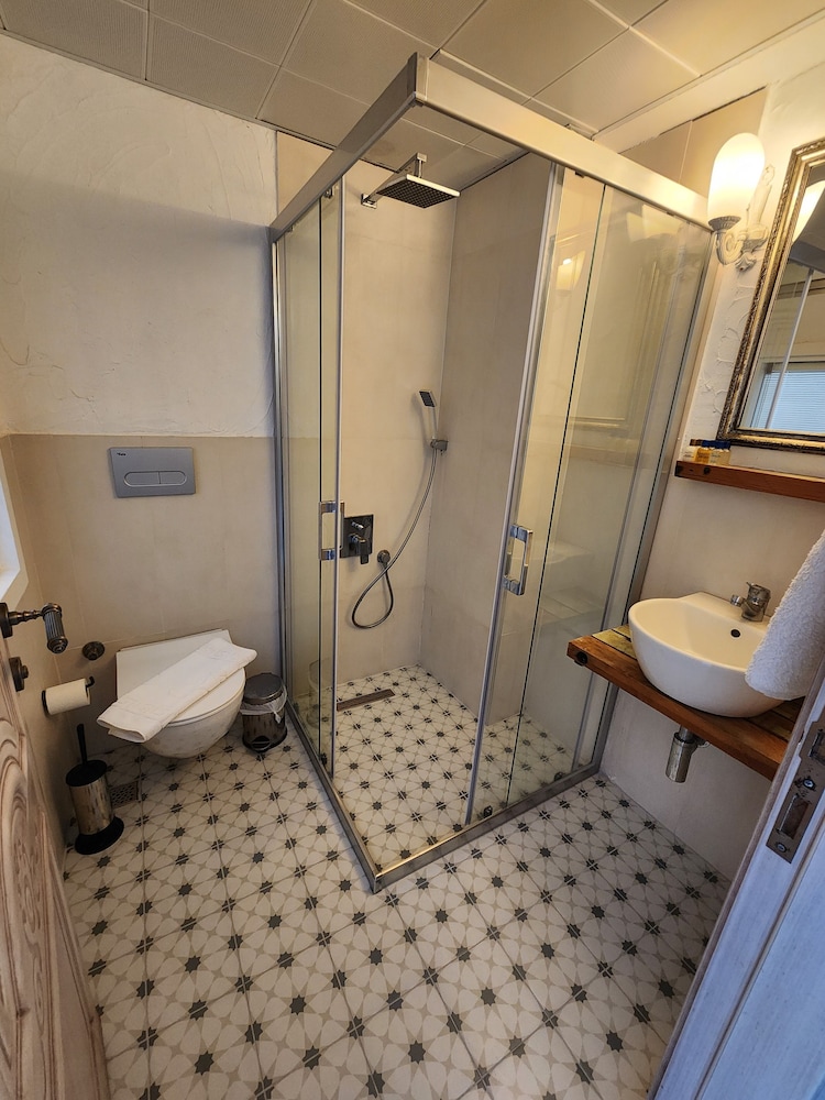 Tarcin Alacati Otel - Adults Only 46/48