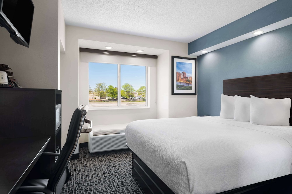 Room, Queen Bed