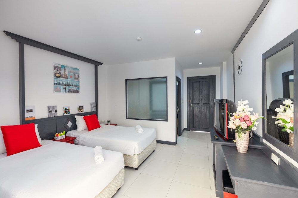 Hotel Baya Patong Beach 29/65