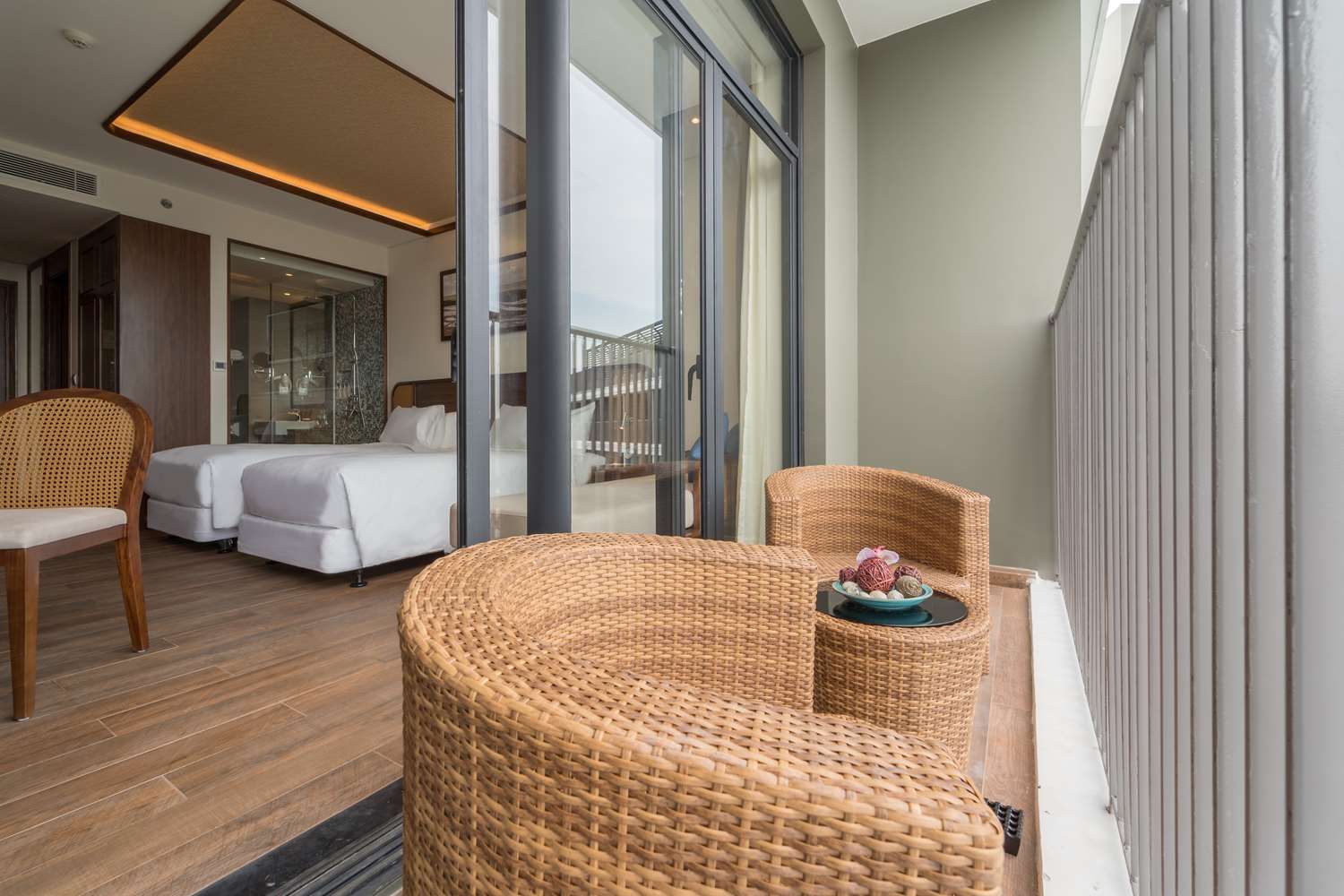 غرفة بريميير بسريرين منفصلين بإطلالة على البحر بشرفة، Best Western Premier Sonasea Phu Quoc 2/2
