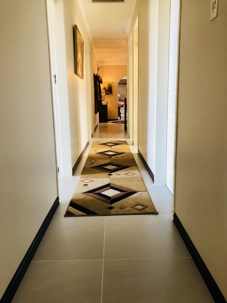 Eden Rose Manor 14/30