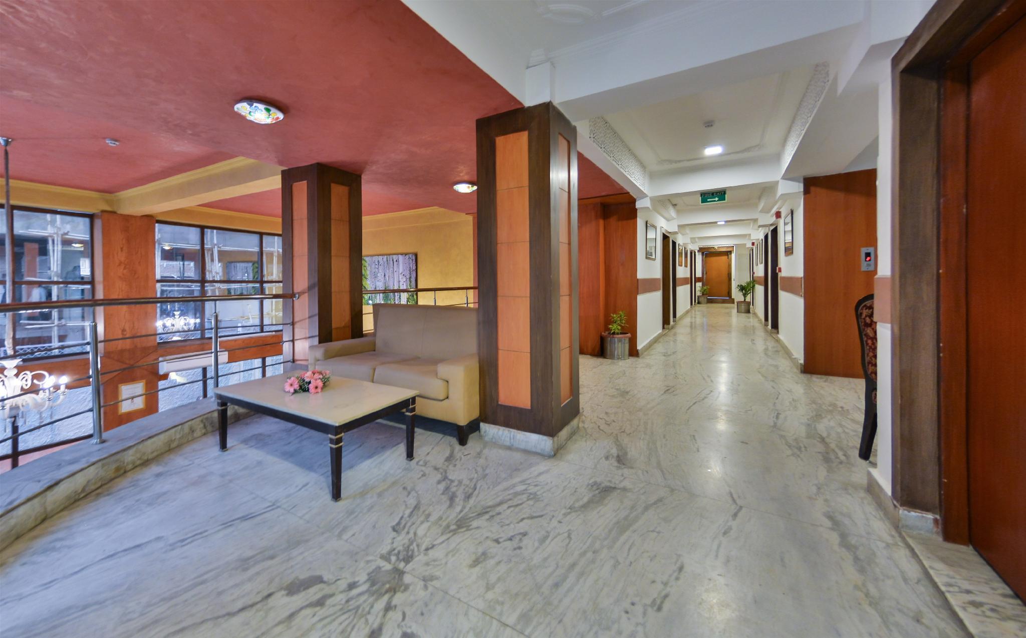 Others, Batra Hotel, Srinagar