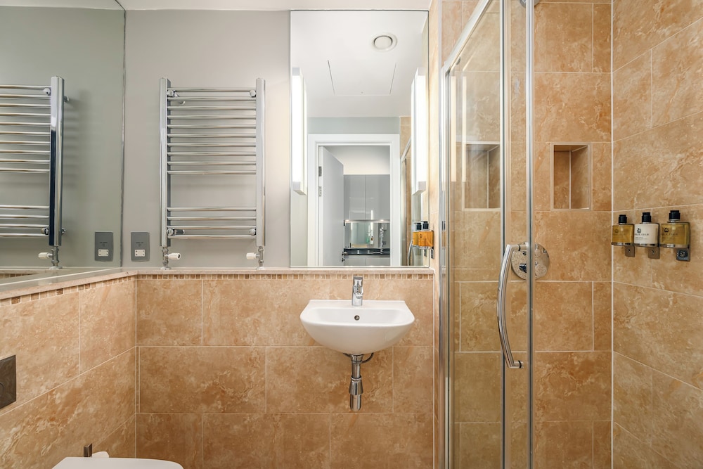 Destiny Scotland - St. Andrew Square Apartments 44/50
