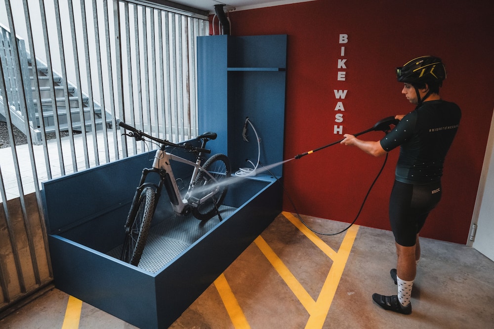 Mod 05 Bike Hotel 42/61