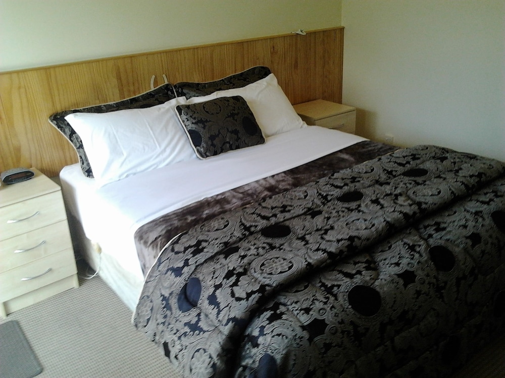 Avondale Motor Inn 17/36