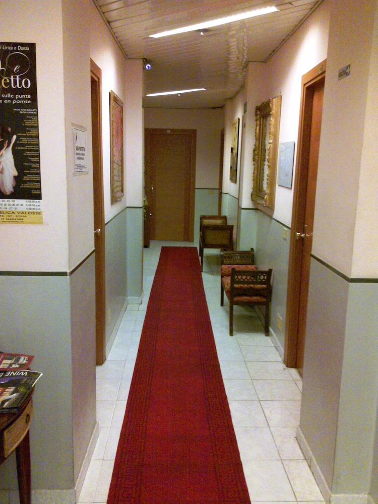 Hotel Lazzari 18/22