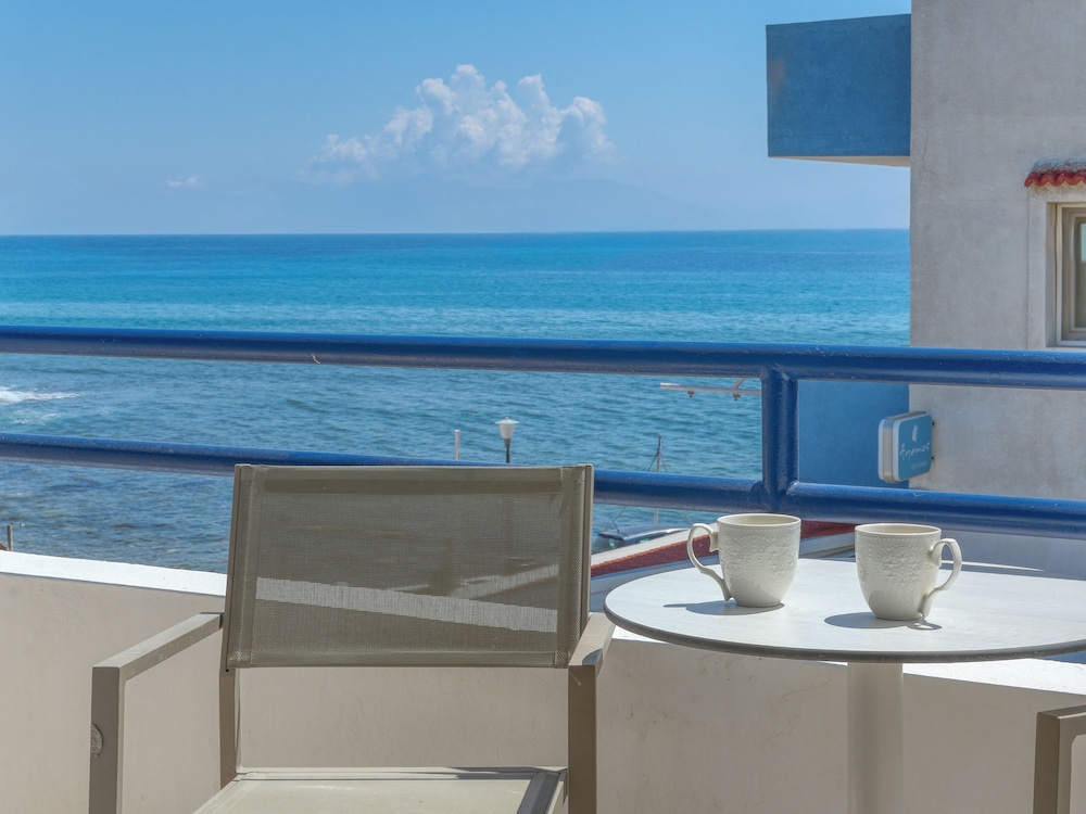 Philippos Studios And Apartments 30/49