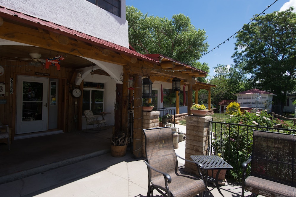 Red Horse Vineyard Bed & Breakfast 4/66