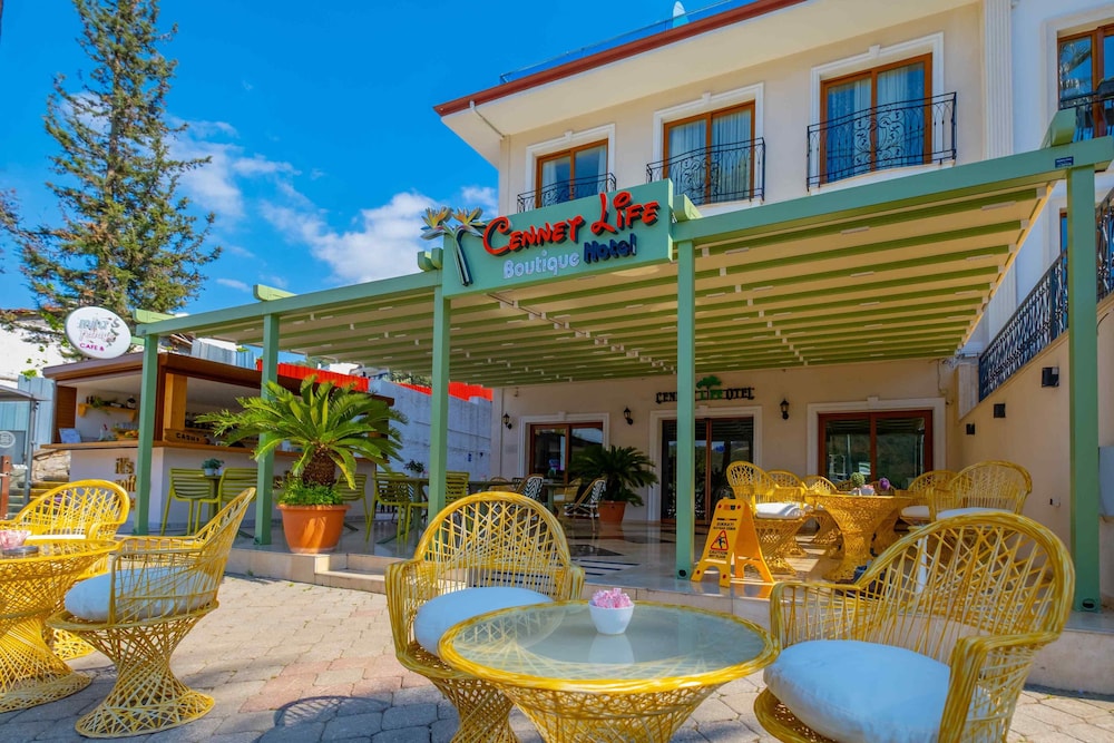 Cennet Life Hotel 10/59