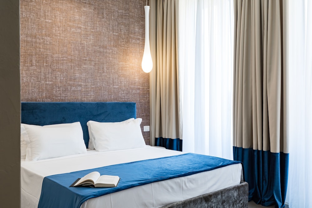 Boutique, World, King Bed, Adult Only