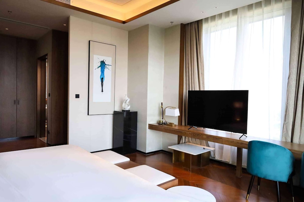 Howard Johnson Optics Valley Hotel Wuhan 6/34