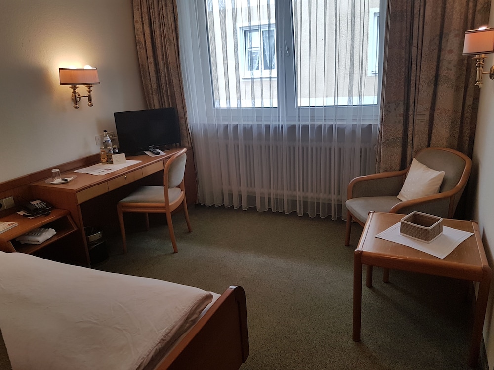 Kurhotel Roswitha 58/72