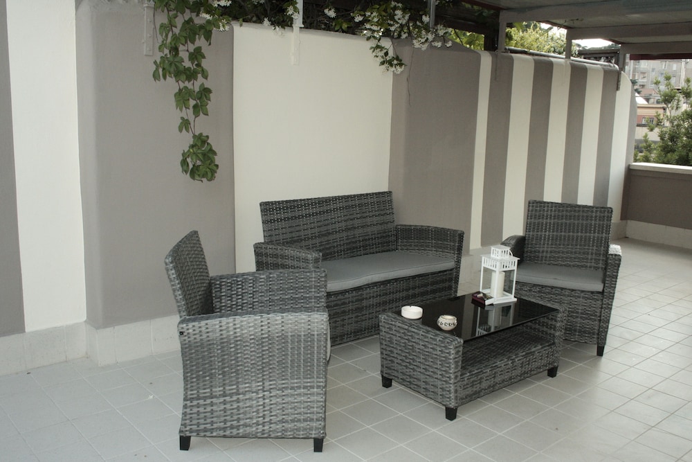 St John Villa B B 25/49