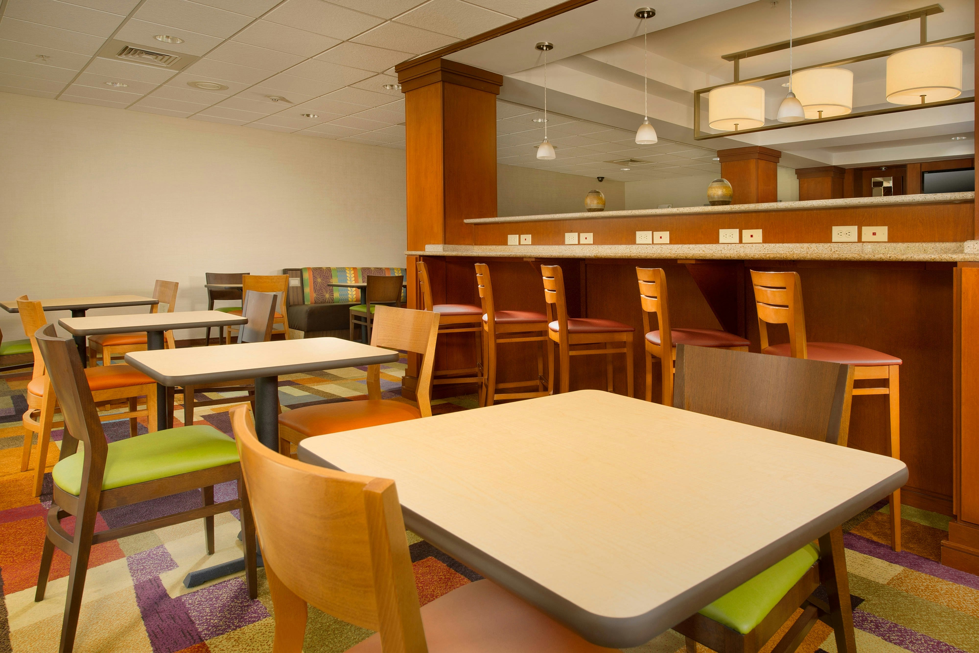 Fairfield Inn & Suites By Marriott Marshall 10/14