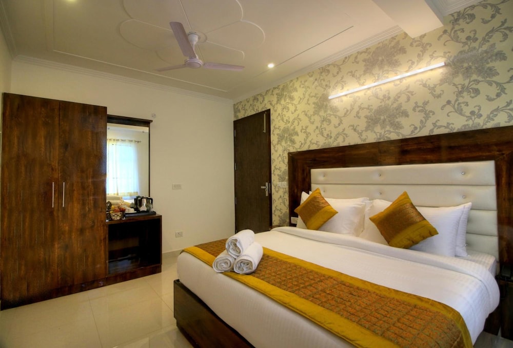 Hotel Ark Of Avalon 4/50