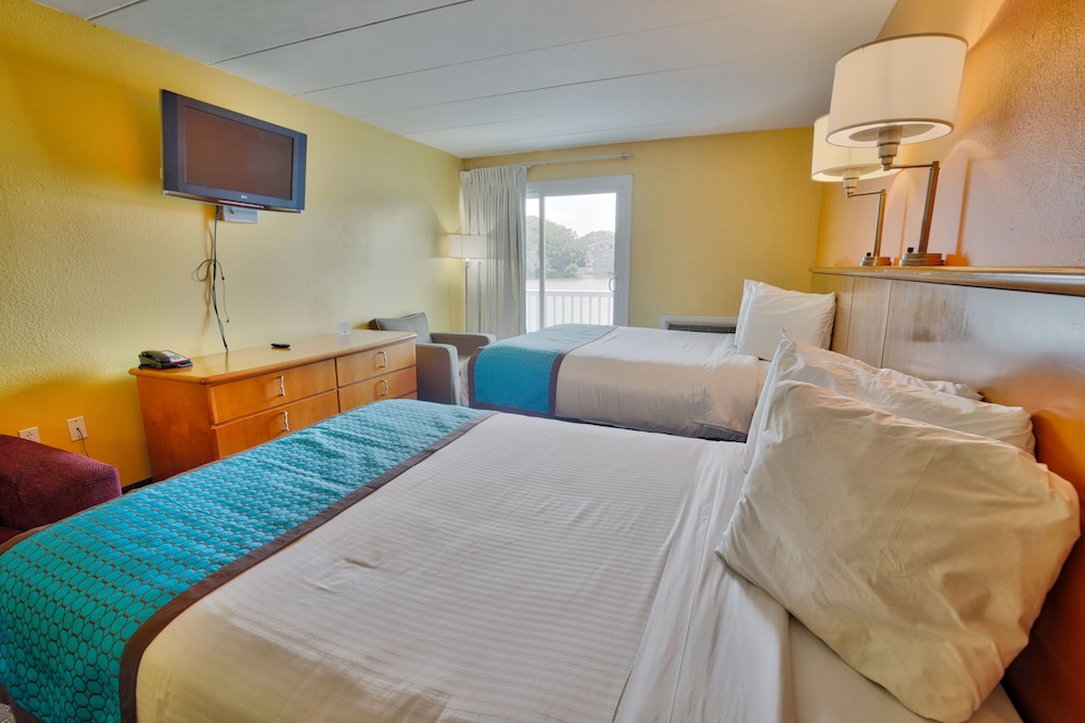 Sandpiper Inn 12/48