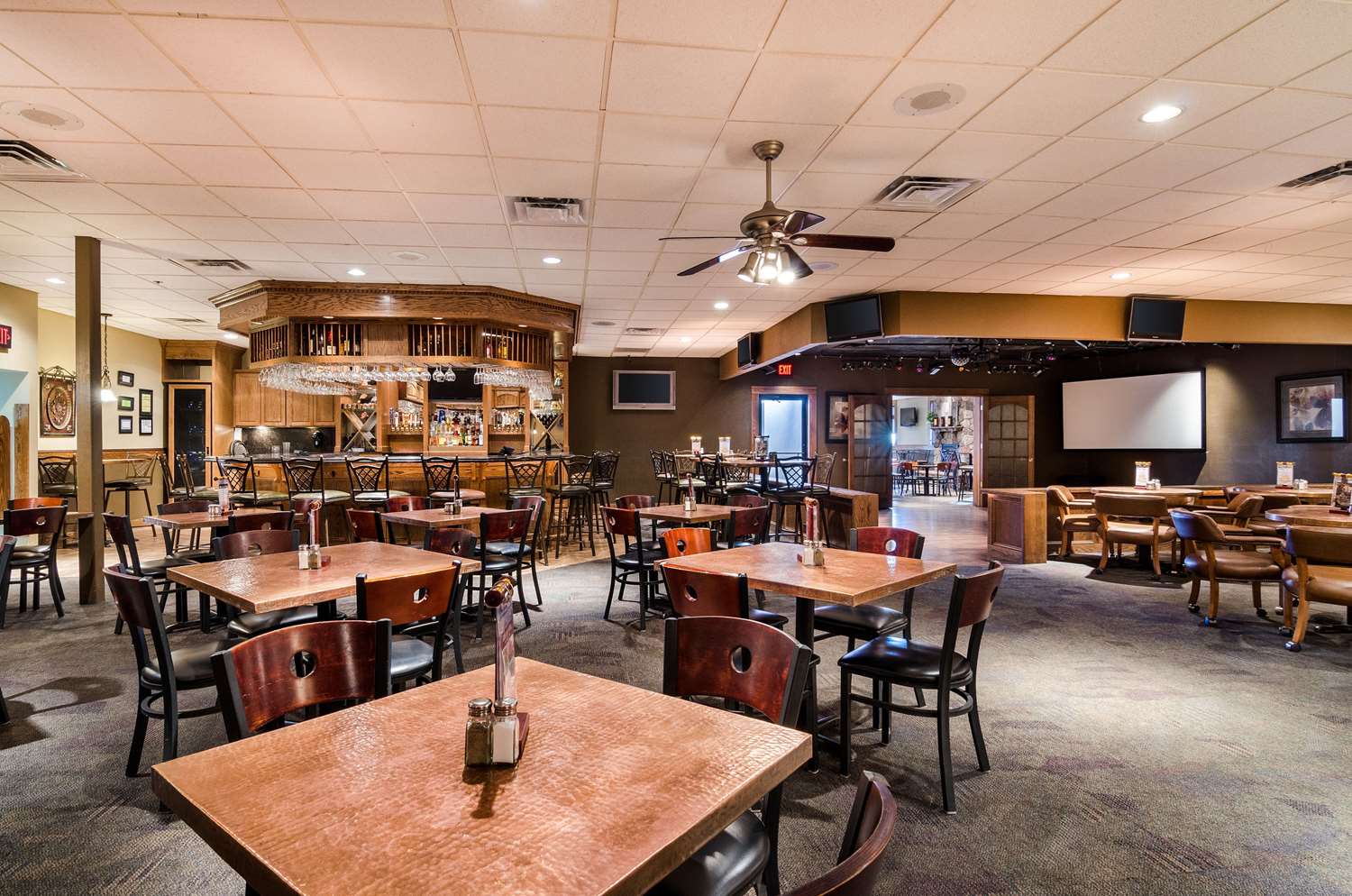 Clarion Inn Garden City, KS 37/60