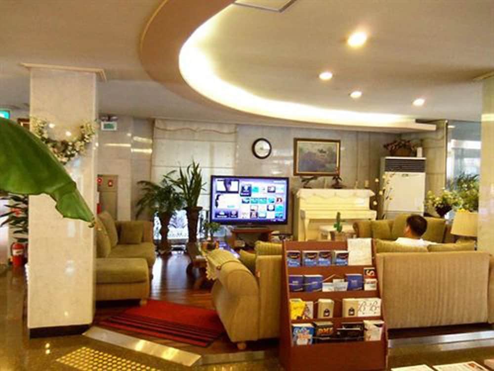 Asia Tourist Hotel 36/41