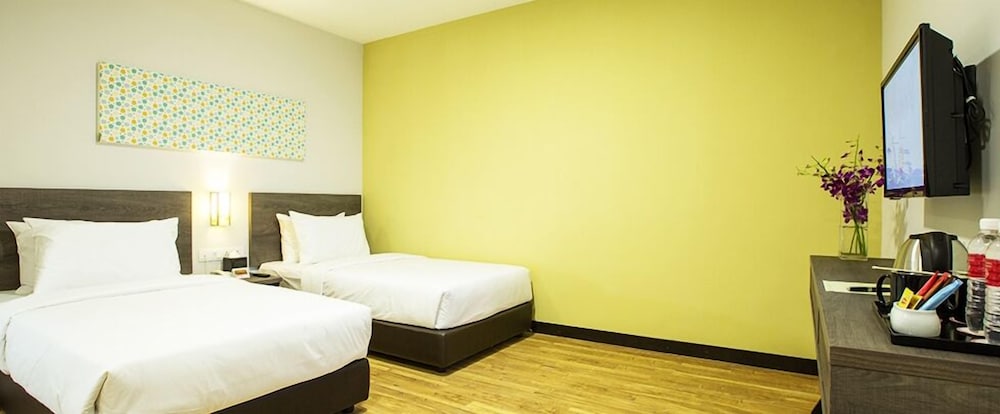 Humaira Hotel 29/41