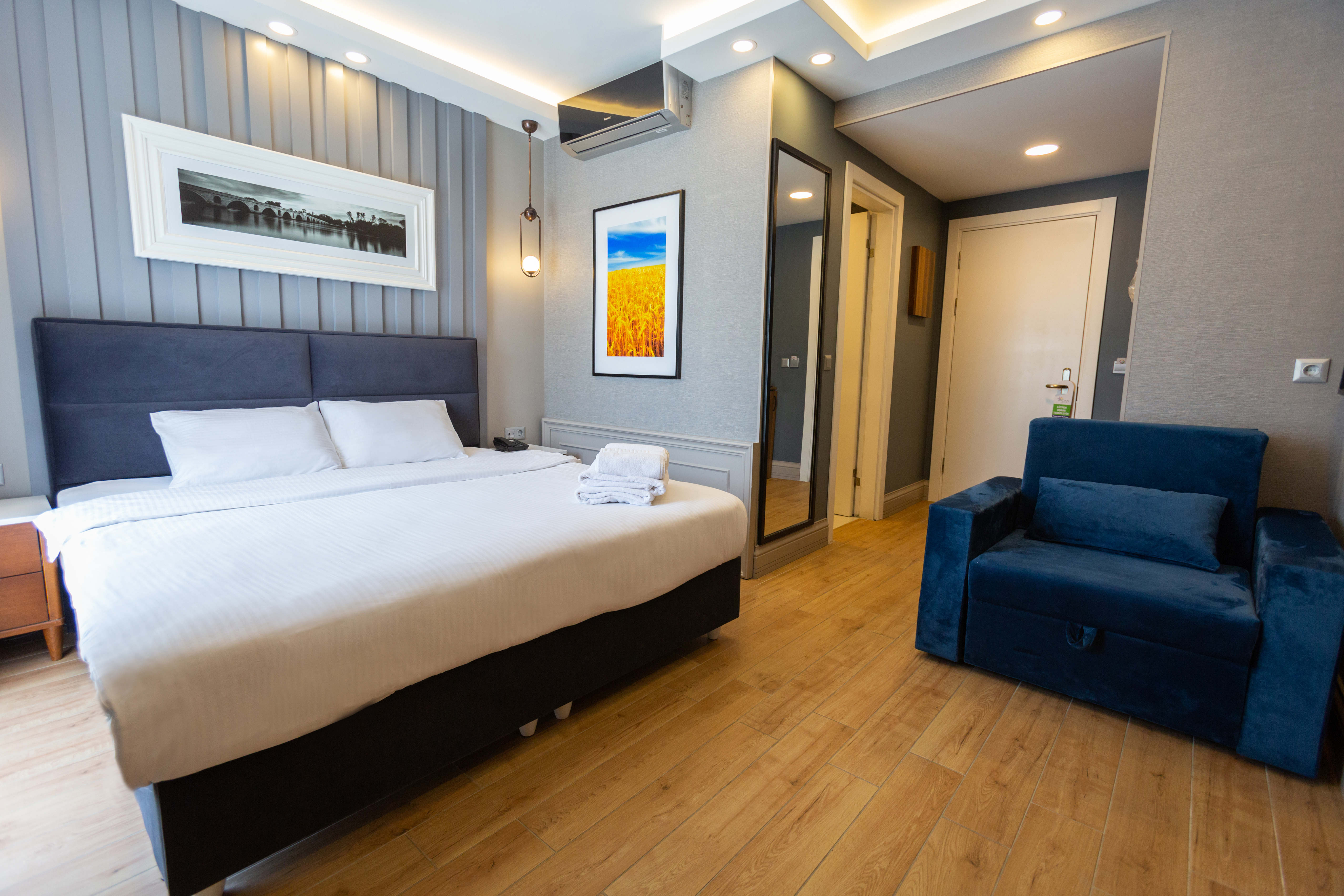 Deluxe, Alan Suites 2/3