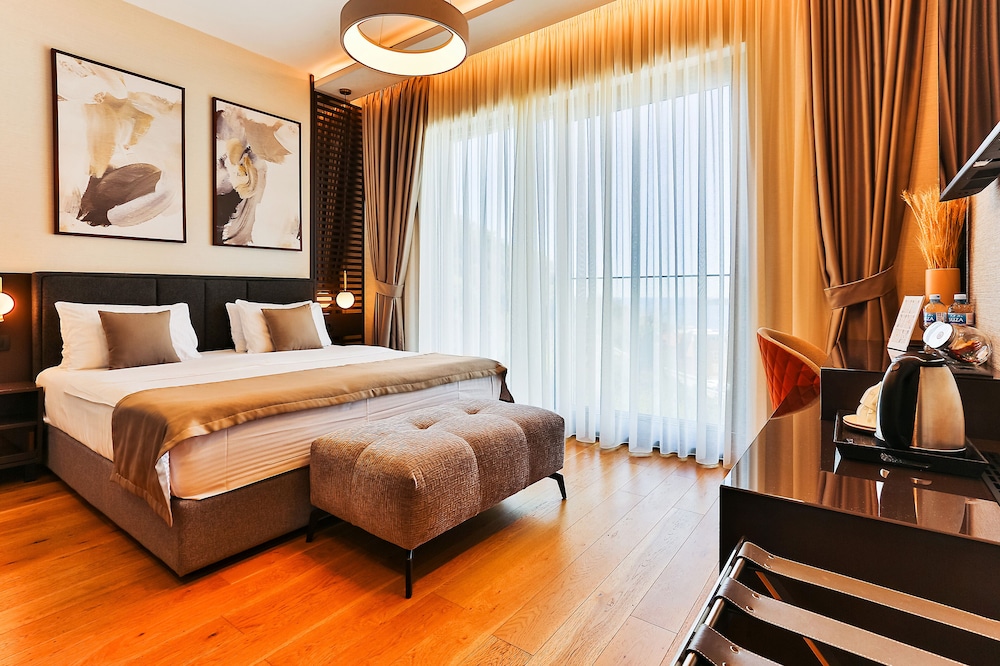 Regent Resort Budva 24/53