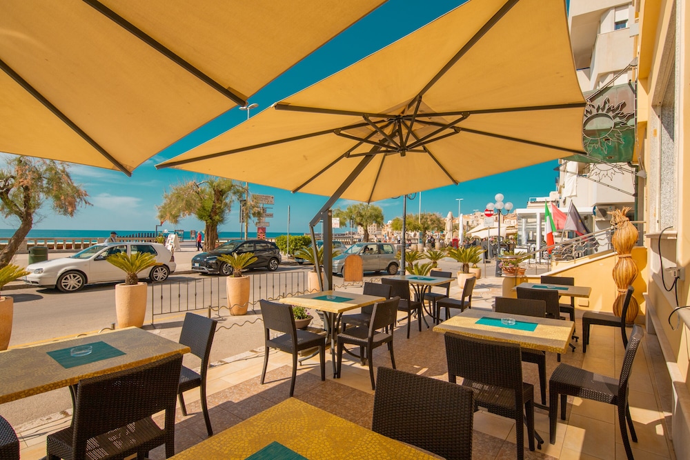 Hotel Riva del Sole 32/50