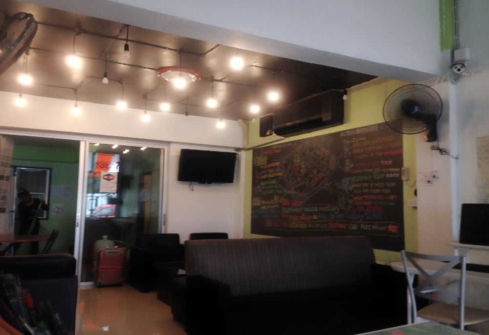 City Capsule Hostel 13/20