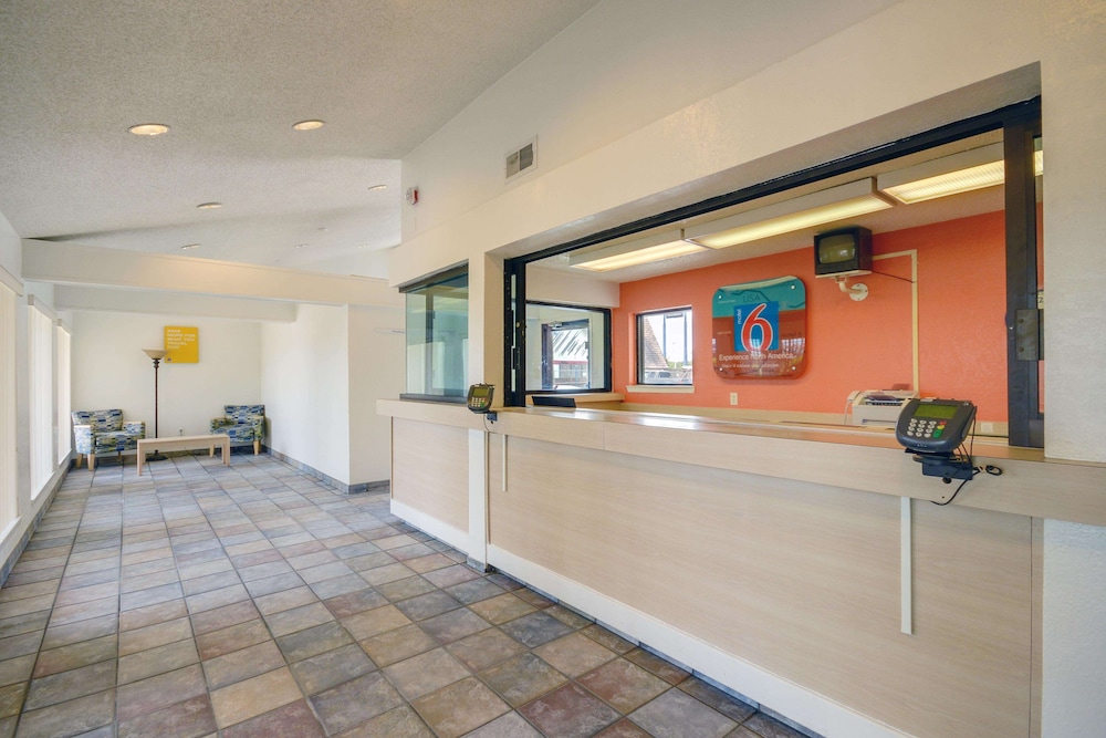 Motel6 Baytown, TX - Baytown East 13/63