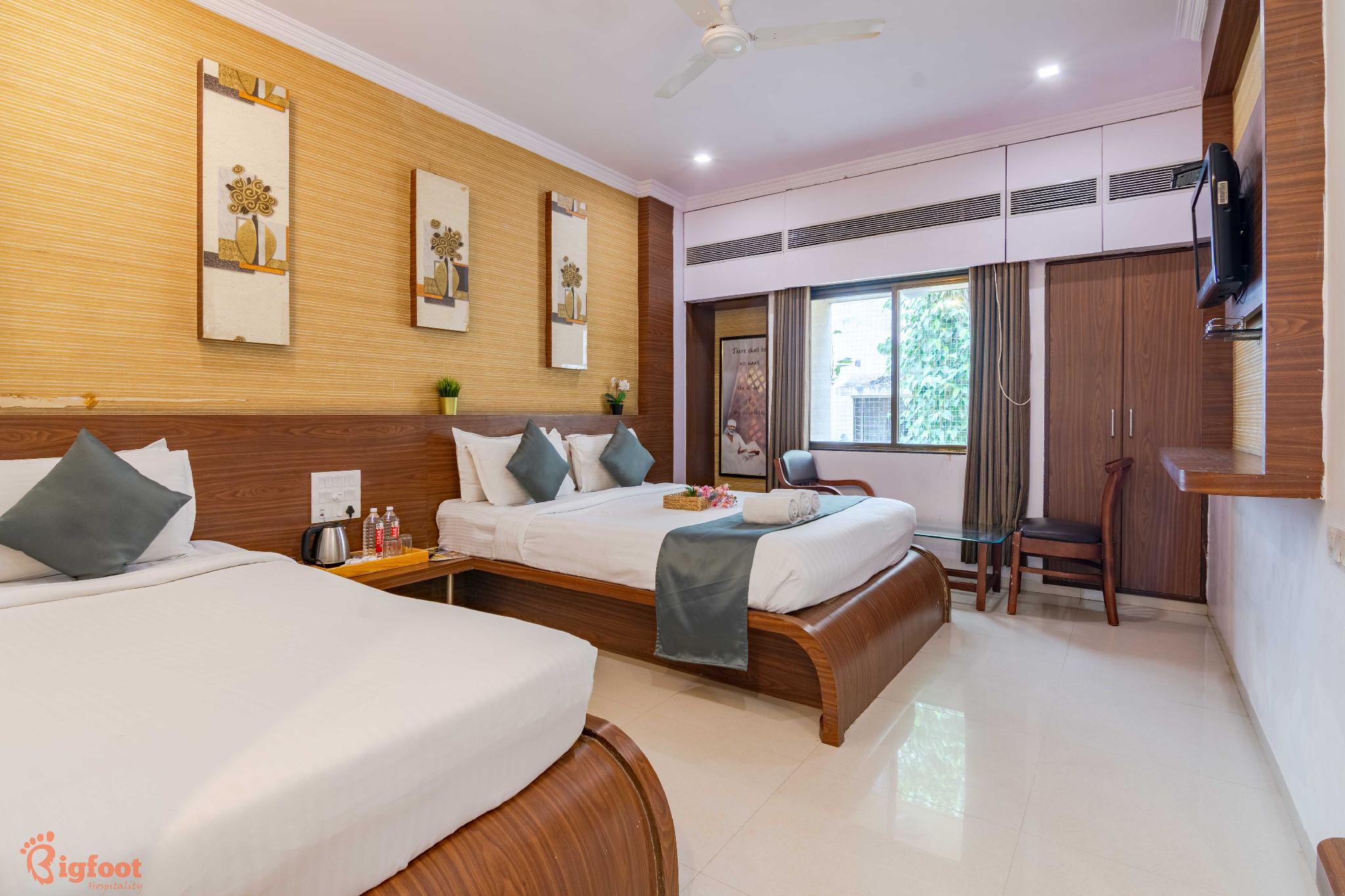 Oyo 4445 Hotel Saishri 31/63