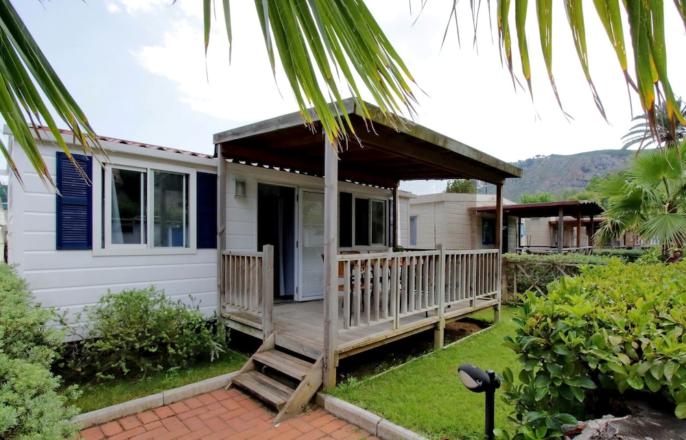 Le Palme Village 4/50