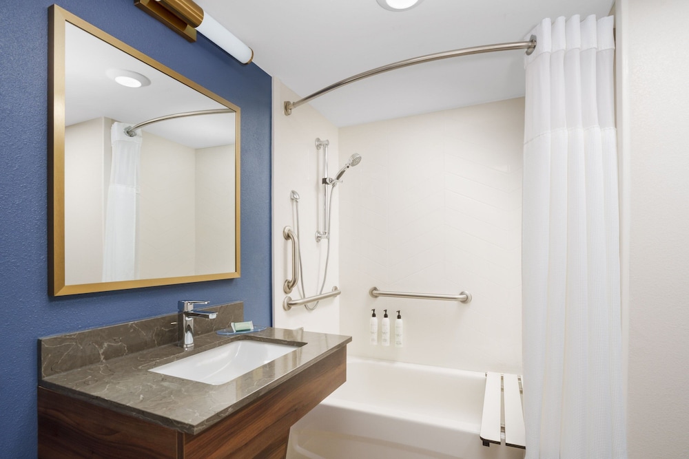 Fairfield Inn Harrisburg Hershey 50/53