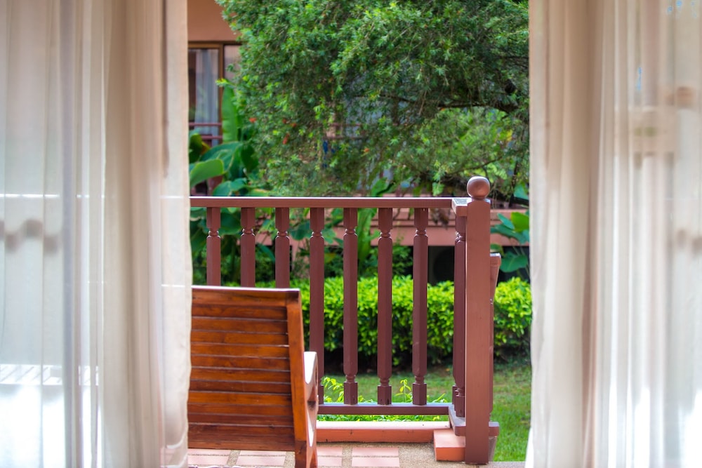 LANTA CASUARINA BEACH RESORT 5/59