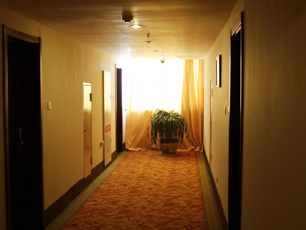Greentree Inn Jiangsu Suqian Suyu District Education Bureau Express Hotel 52/57