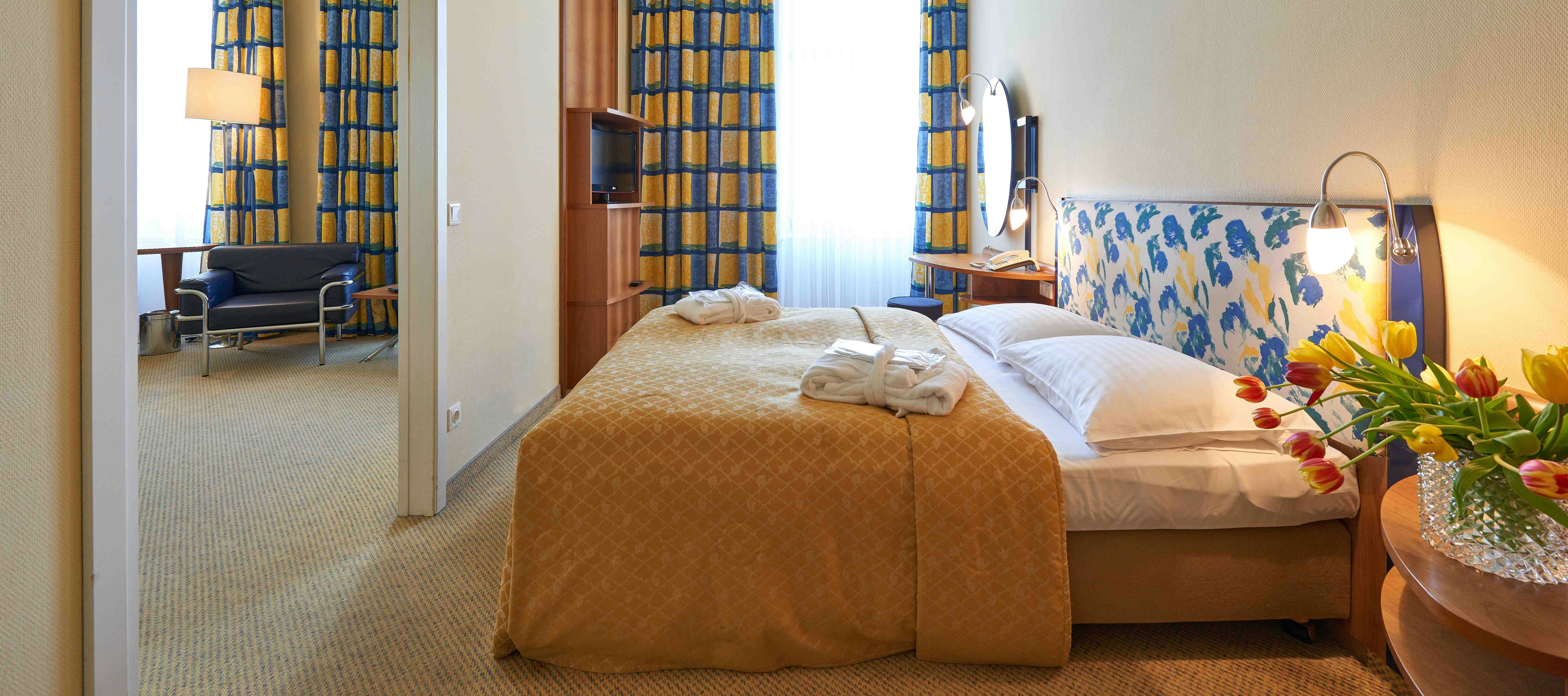 Hilight Suites Hotel 33/49